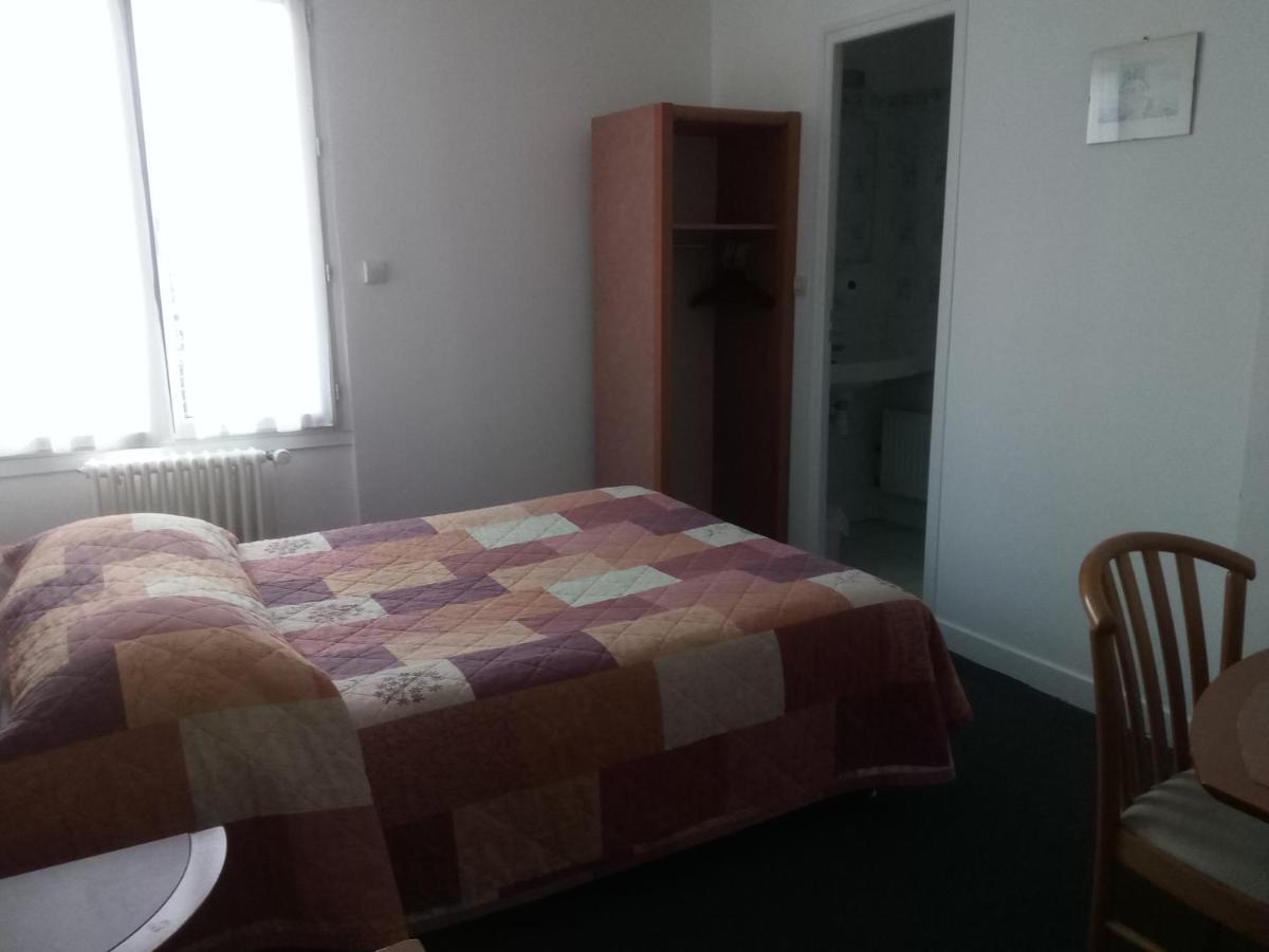 Hotel De La Gare Clisson Eksteriør bilde
