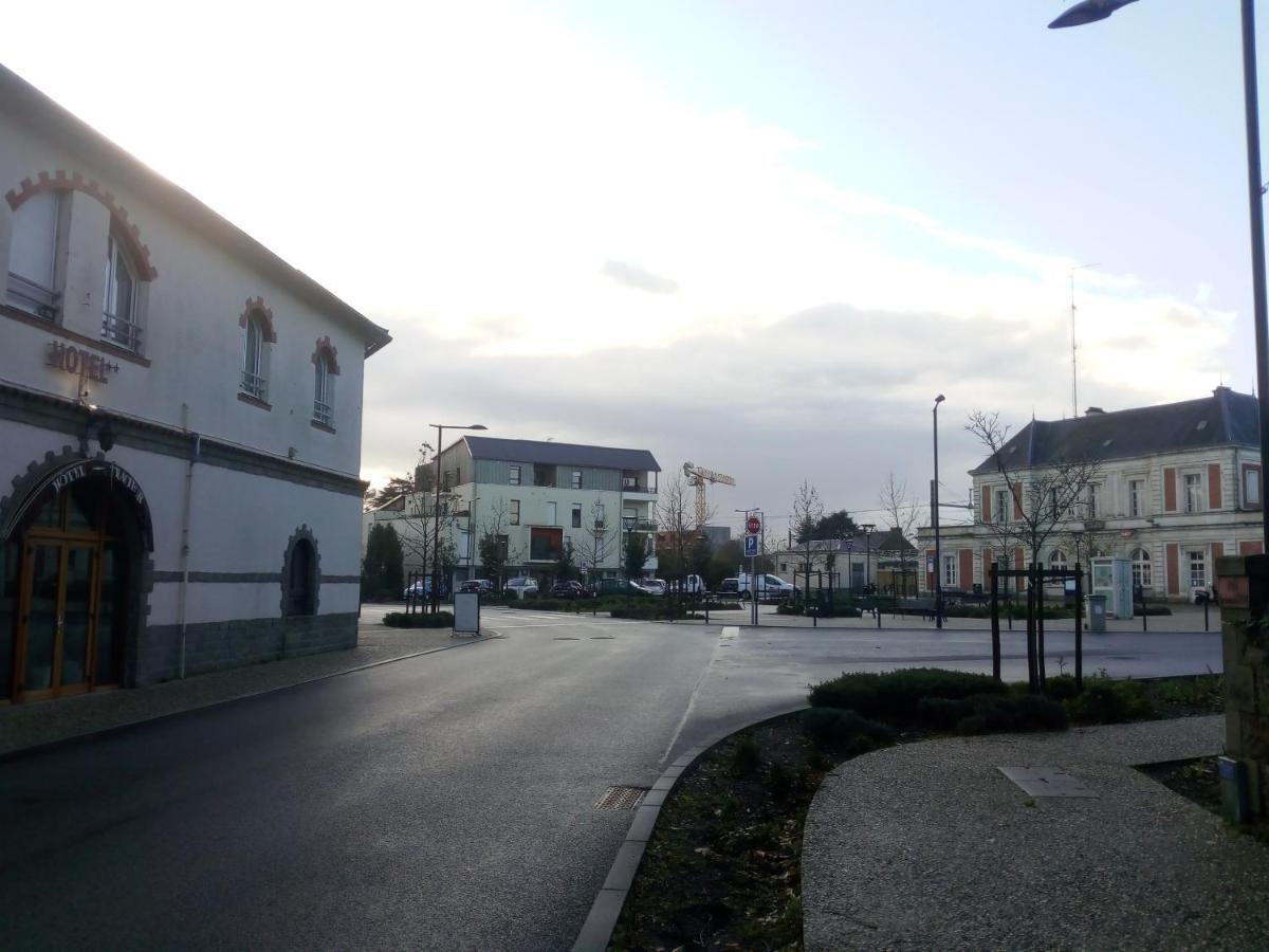 Hotel De La Gare Clisson Eksteriør bilde